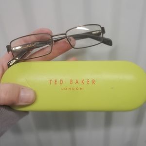 2pc Ted Baker B926 Eyeglasses and Case.